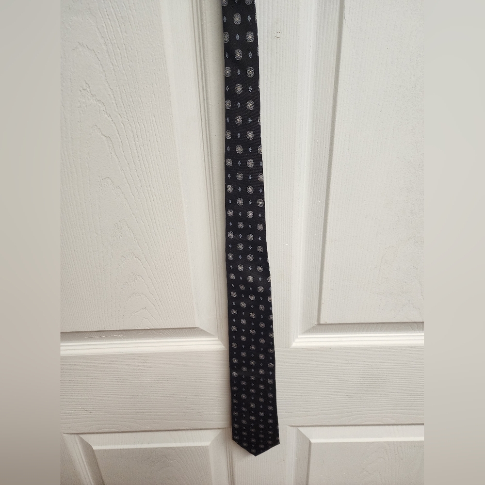 Vintage Higbees store for men made in Italy 100% Silk tie
